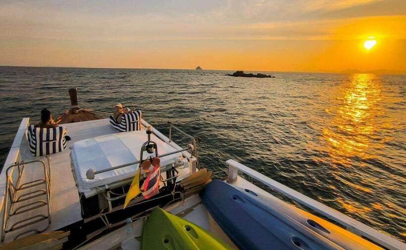 Krabi: Koh Hong Small Group Tour by Luxury Longtail Boat - Morning or sunset: which departure works better?