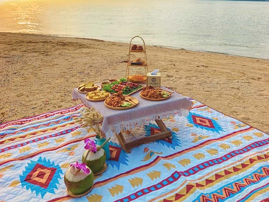 Krabi: Luxury Sunset Cruise to Hong Island Private Tour - Key points at a glance
