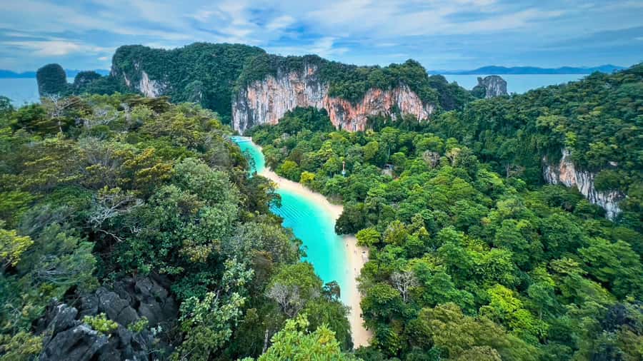 Krabi: Luxury Sunset Cruise to Hong Island Private Tour - Hong Island gives the day its wide-screen start