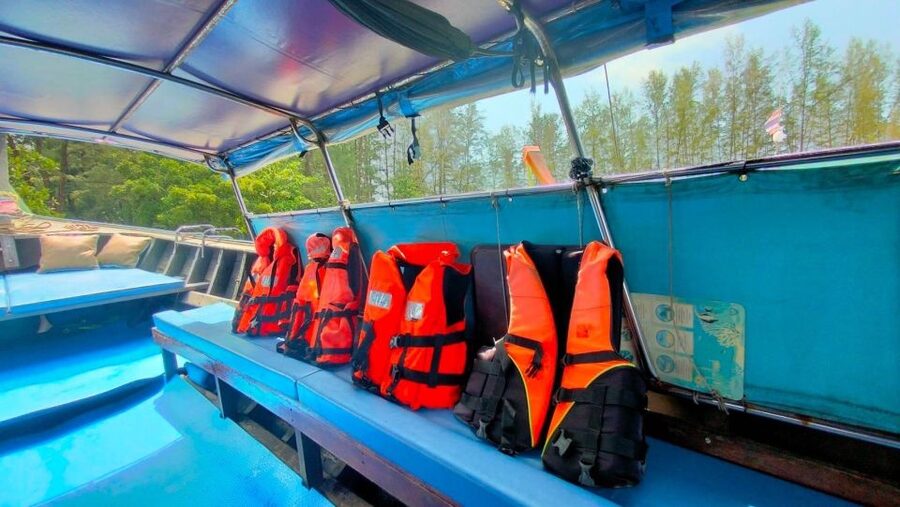 Krabi: Private Luxury Long-Tail Boat to Hong Island - From your Krabi hotel to the pier