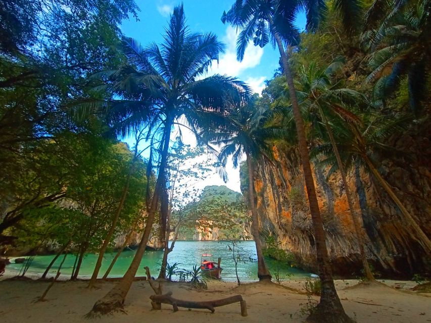 Krabi: Private Luxury Long-Tail Boat to Hong Island - Entering Hong Island’s emerald lagoon