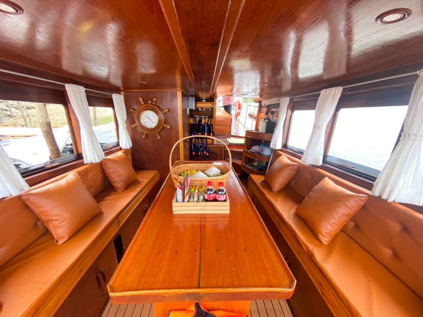 Krabi: Private Luxury Long-Tail Boat Tour to Hong Island - Why the private boat changes the day