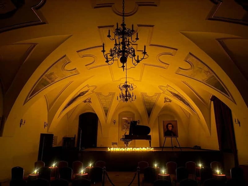 Krakow: Piano Trio Chopin & Friends Concert VIP with Wine - The Chopin Chamber Trio in close quarters