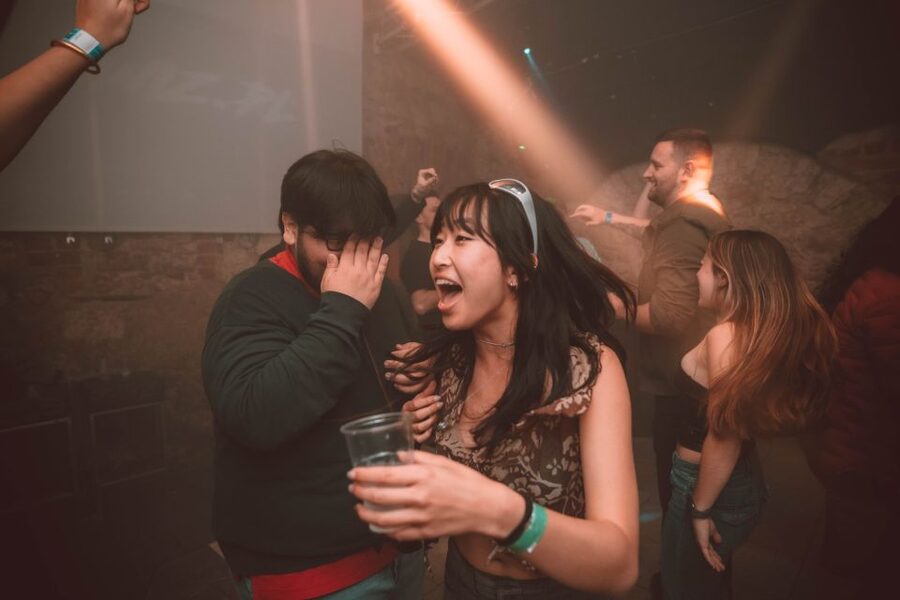 Krakow: Pub Crawl 1H Open Bar, VIP Entry & Welcome Shots - Is $31 good value?
