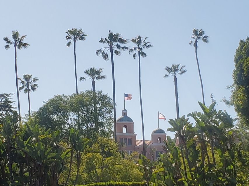 LA VIP Tour : Beverly Hills, Sunset Strip, & Hollywood Sign! - Rodeo Drive and the Beverly Hills Sign