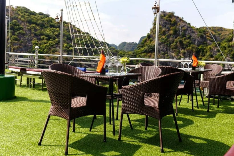 Lan Ha Bay Luxury Cruise with balcony - biking+kayak+tickets - Sunset, cooking, dinner, and squid fishing
