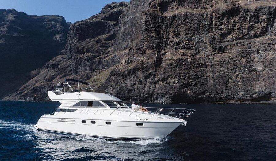 Las Galletas: Private Luxury Yacht Cruise with Lunch - Key points to know before sailing