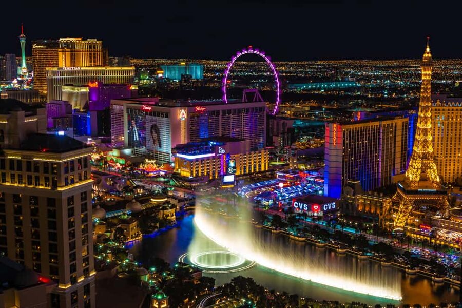 Las Vegas: Helicopter Tour of the Strip with Window Seats - Why the window-seat promise matters over the Las Vegas Strip