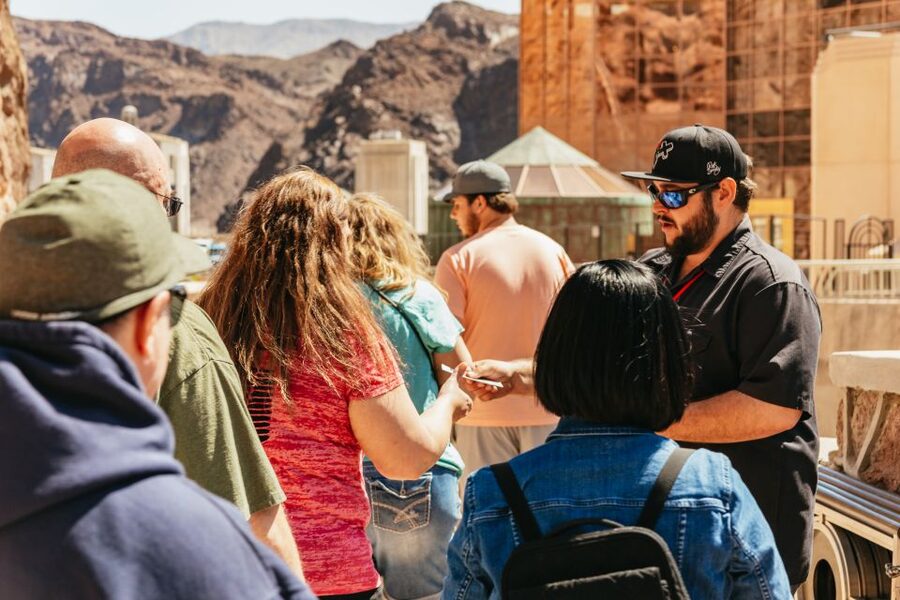 Las Vegas: Hoover Dam Ultimate VIP Tour with Lunch - The comedy ticket at the Strat