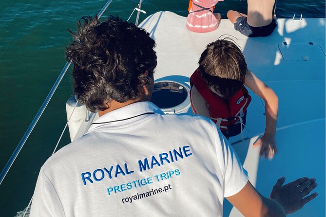 Lisbon: Catamaran Luxury Sunset and Wine Tour - Boarding at Belém and finding the meeting point