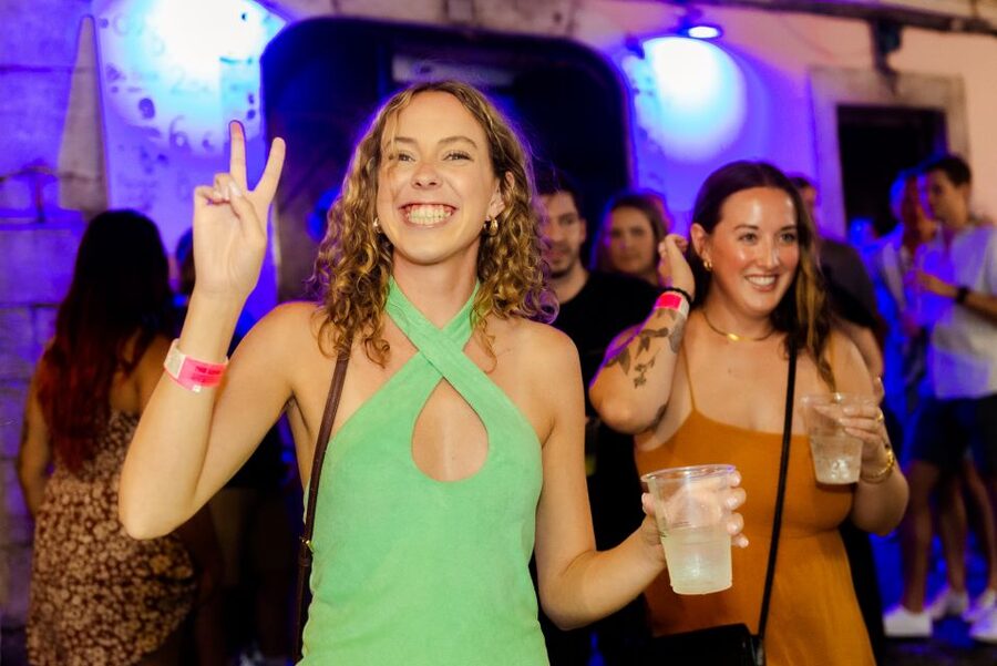 Lisbon Premium Pubcrawl: 1h Open Bar, Shots, VIP Club Entry - Who should book this Lisbon pub crawl?