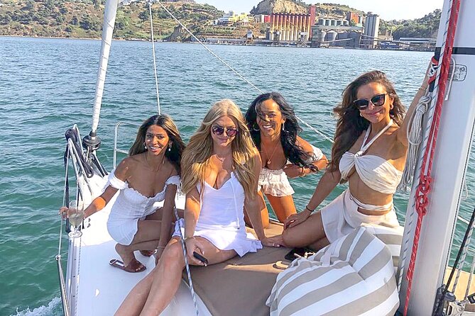 Lisbon Private Luxury Boat Tour with Welcome Drink - Praça do Comércio and the old city edge