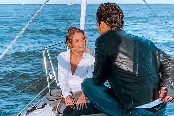 Lisbon Private Luxury Boat Tour with Welcome Drink - Sunset, night lights, and the welcome drink