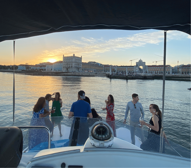 Lisbon: Private Luxury Catamaran Tour with Welcome Drink - Choosing between two, three, and four hours