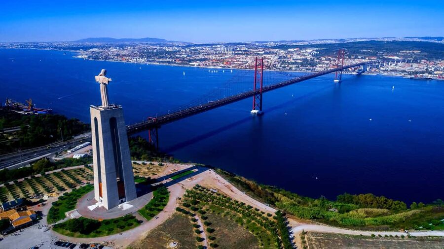 Lisbon: Private Luxury Tour to Belém, Cristo Rei and Alfama. - Key points to know before booking