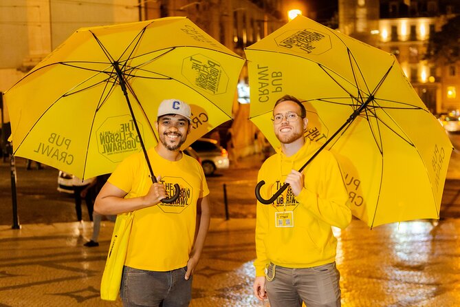 Lisbon: Pub Crawl with Open Bar, Shots & VIP Club Entry - Why this $23 night can be good value