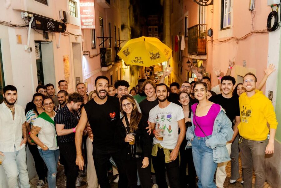 Lisbon: Pub Crawl with Open Bar, Shots & VIP Club Entry - Who should book this Lisbon pub crawl