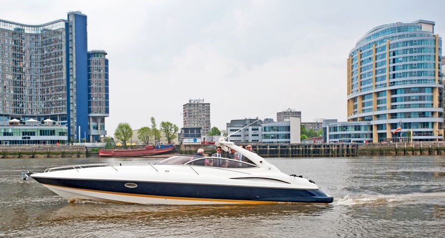 London: 2 hour private luxury Thames boat cruise / hire - St Paul’s Cathedral and the City