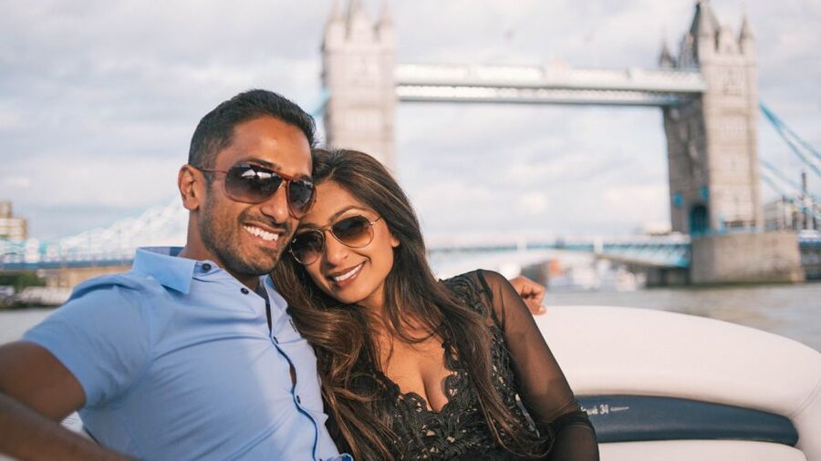 London: 2 hour private luxury Thames boat cruise / hire - What the Sunseeker setting adds