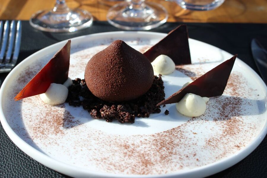 London: 4 Course Lunch Tour by Luxury Coach Bustronome - Weather, comfort, and the glass roof