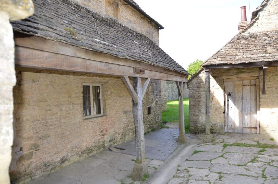 London: Downton Abbey Countryside Black Taxi VIP Tour - How the private black taxi changes the day