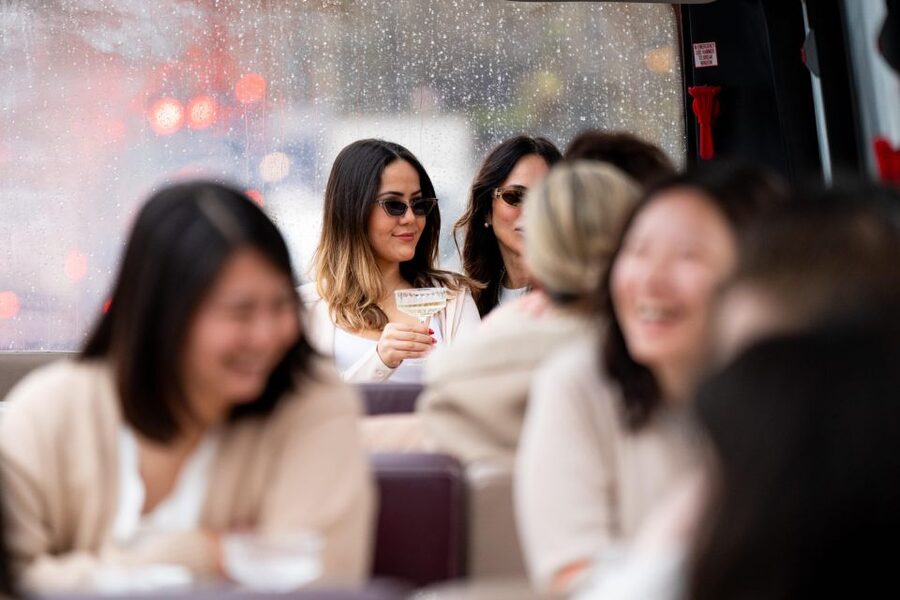 London: Traditional Afternoon Tea Tour in a Luxury Coach - Who should book this coach tea?