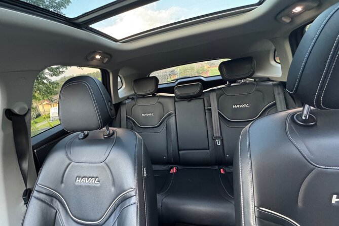 Luxury Airport Transfer Gold Coast-Brisbane / Brisbane-Gold Coast - A private ride between two very different bases