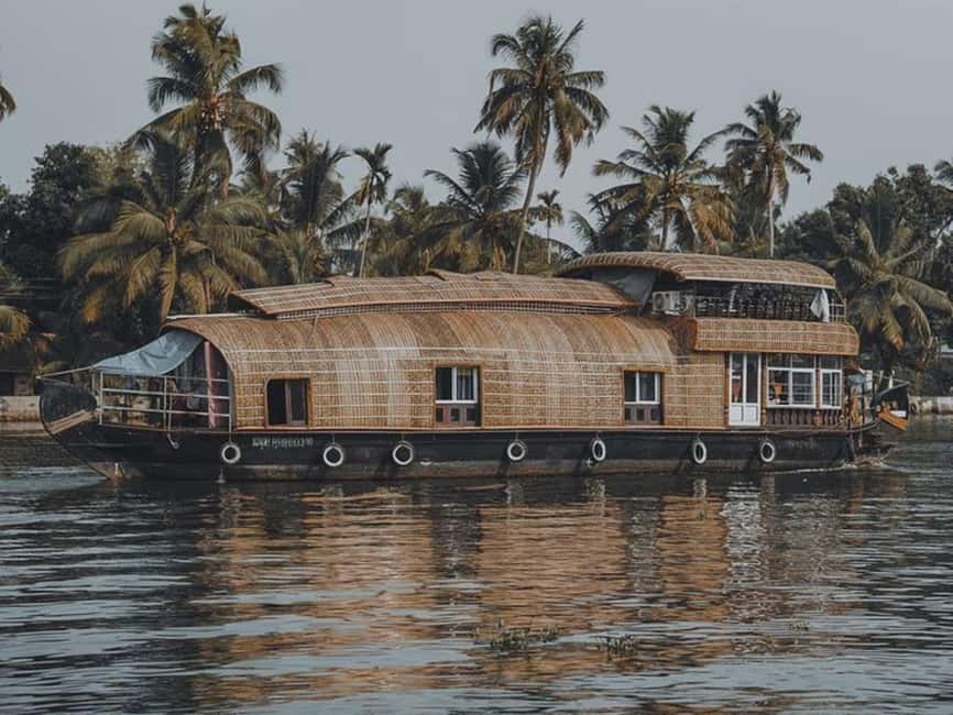 Luxury Alleppey Houseboat Day Tour from Kochi - Alleppey Boat Jetty and the First Look at the Water