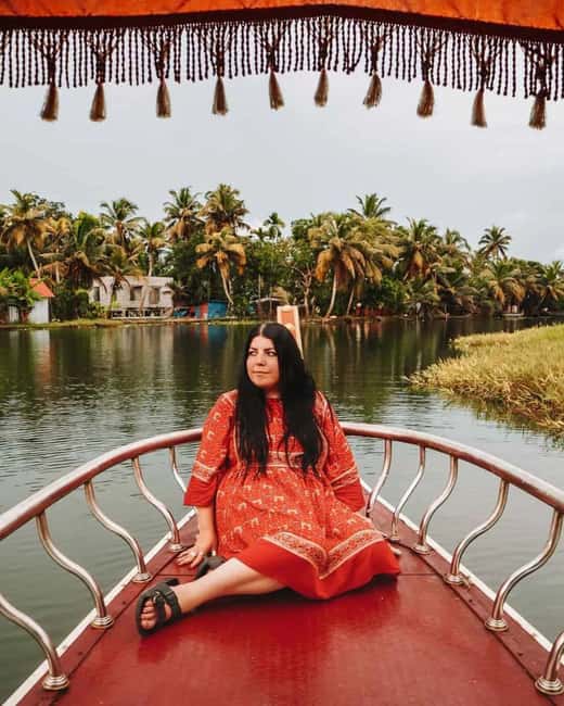 Luxury Alleppey Houseboat Day Tour from Kochi - Village Waterways, Paddy Fields, and Coconut Groves