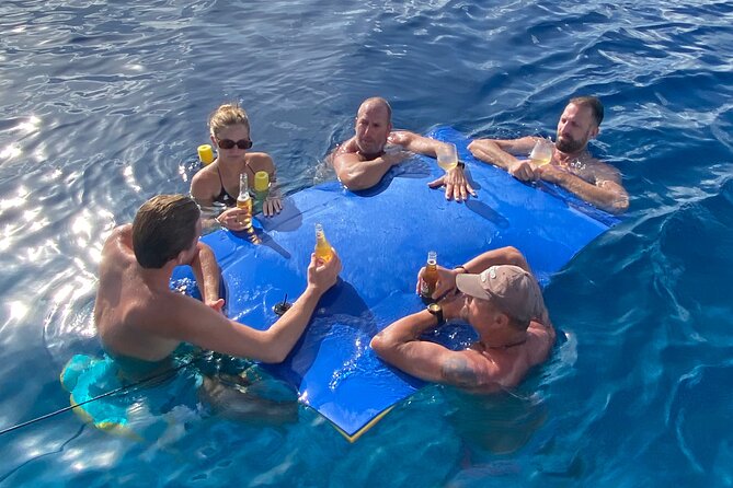 Luxury and Private Snorkel with Beach and Sunset View - What the private format is worth