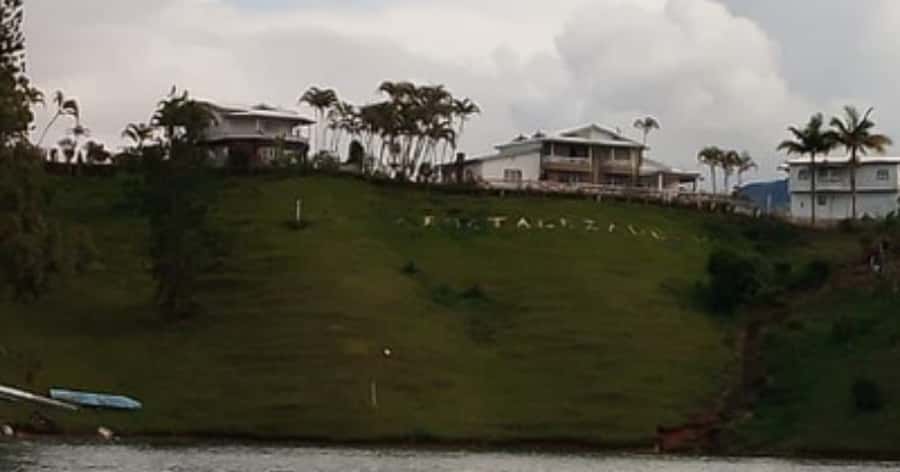 Luxury boat ride - Guatapé - Should you book the Guatapé luxury boat ride?