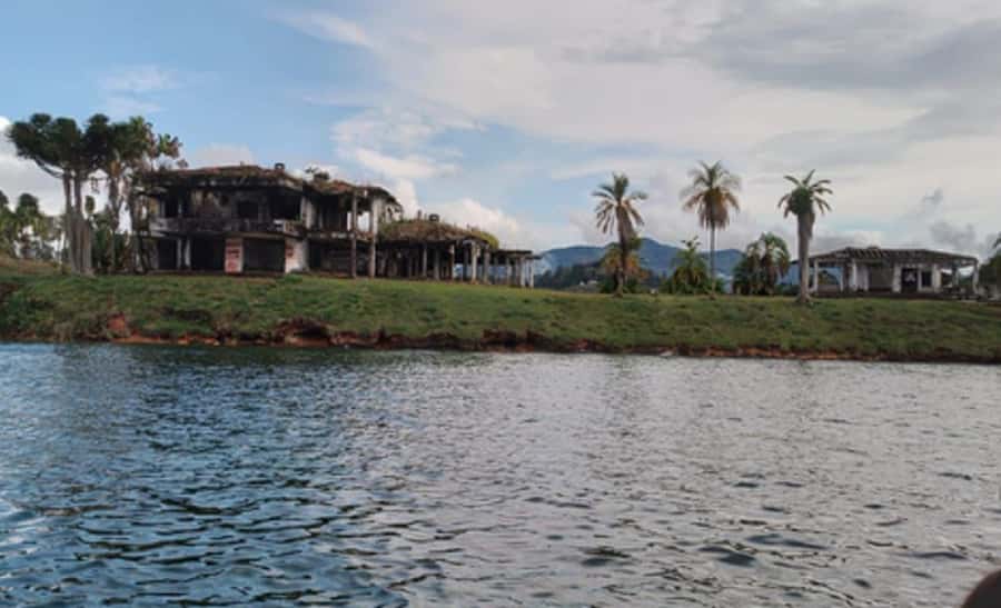 Luxury boat ride - Guatapé - What the one-hour route includes