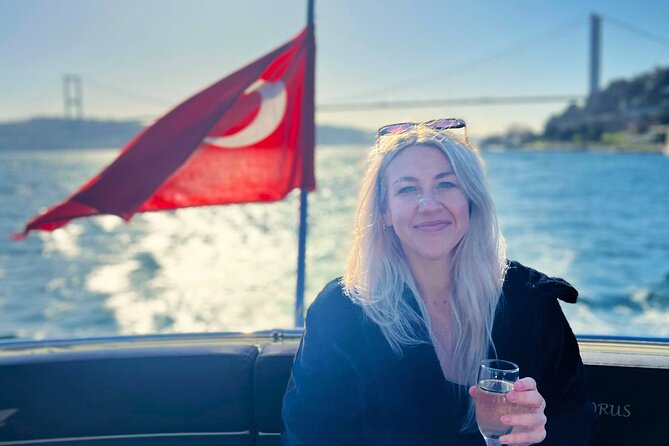 Luxury Bosphorus Yacht Tour – Asian Side Stop & Exploration - The Asian shore: fortresses, pavilions, and imperial homes
