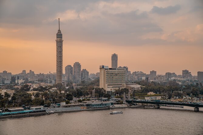 Luxury Cairo Nile Dinner Cruise and Show - Nile Maxim Cruise - Dinner: Egyptian flavors with a fixed format
