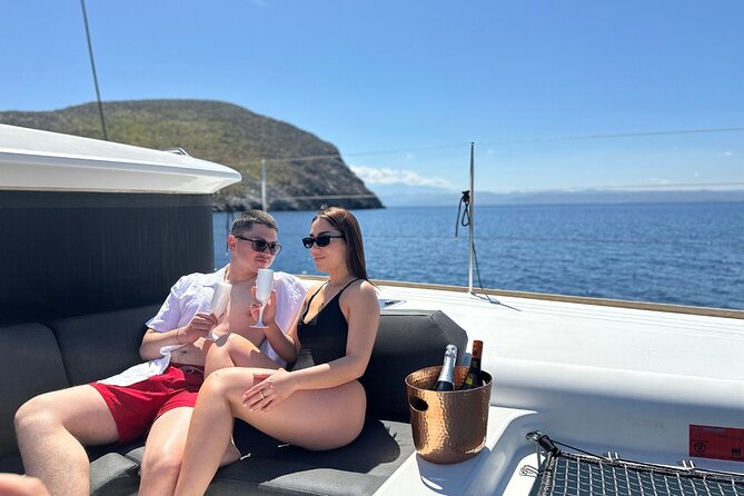 Luxury Catamaran Cruise, Dia Island –Open Bar & Lunch -Top Rated! - What the open bar really includes