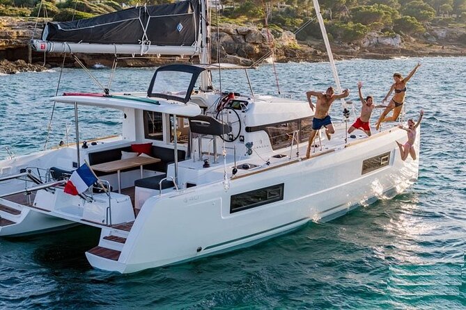 Luxury Catamaran in the Maddalena Archipelago from PALAU - The crew can shape the day