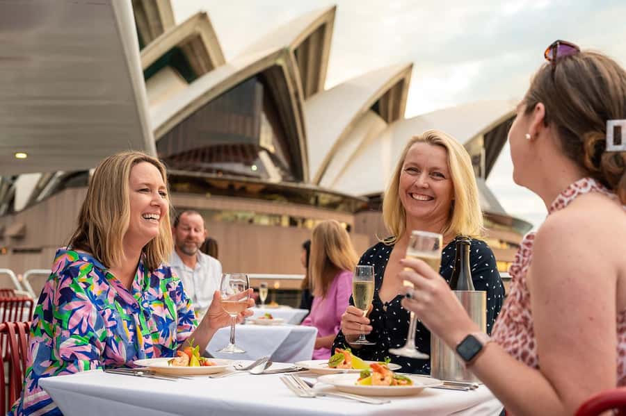 Luxury Catamaran Lunch Cruise with Deluxe Buffet - Should you book the $63 lunch cruise?