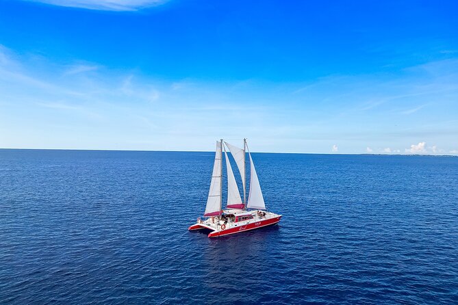 Luxury Champagne and Lobster Sail to Boca Catalina - Key points to know before you book