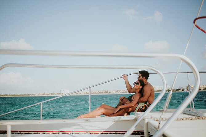 Luxury Champagne and Lobster Sail to Boca Catalina - Tres Trapi and the chance to see turtles