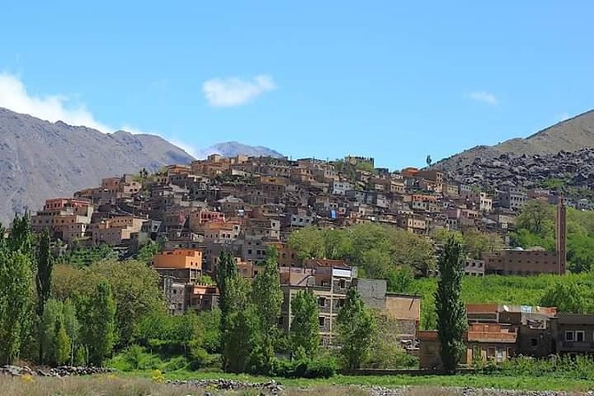 Luxury day trip: Three valleys & camel ride Agafay Desert - Asni market, mountain commerce, and a useful timing detail