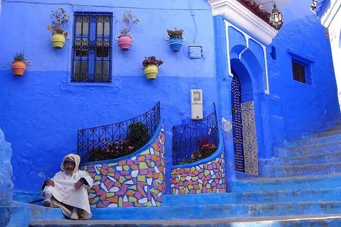 luxury day trip to Chefchaouen From fes by small group - Arriving in the blue medina