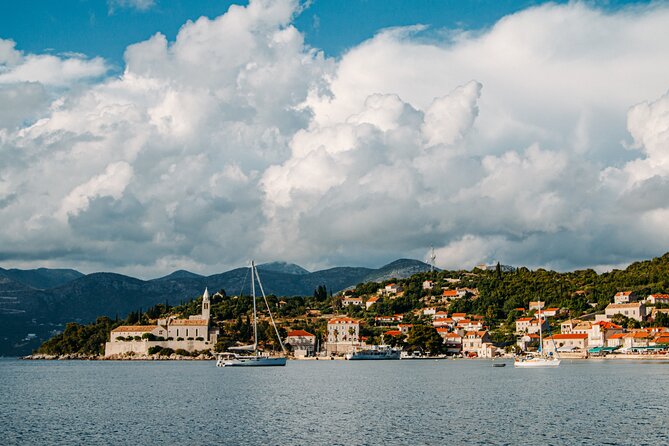 Luxury Elaphite Islands half day Cruise with lunch Apreamare - Šipan: villages, wine, and olive oil