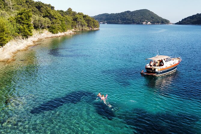 Luxury Elaphite Islands half day Cruise with lunch Apreamare - Lopud: the island for beach time
