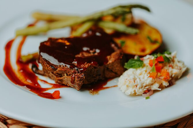 Luxury Four-Course Caribbean Dinner Cruise Experience - The first sail along Aruba’s west coast