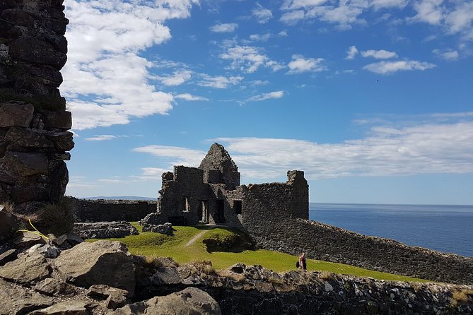 Luxury Giants Causeway Tour in Mercedes + FREE Belfast Mural Tour - Carrick-a-Rede brings the first real thrill