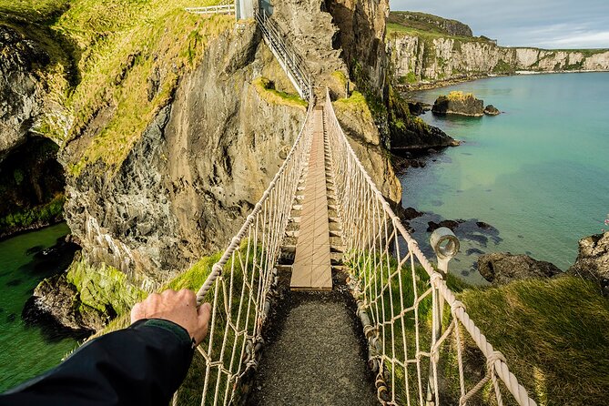 Luxury Giants Causeway Tour in Mercedes + FREE Belfast Mural Tour - Dark Hedges and Dunluce Castle add old stories