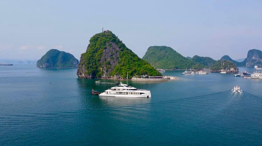 Luxury Ha Long Symphony Day Cruise With Lunch, Cave & Island - Swimming or climbing on Titop Island