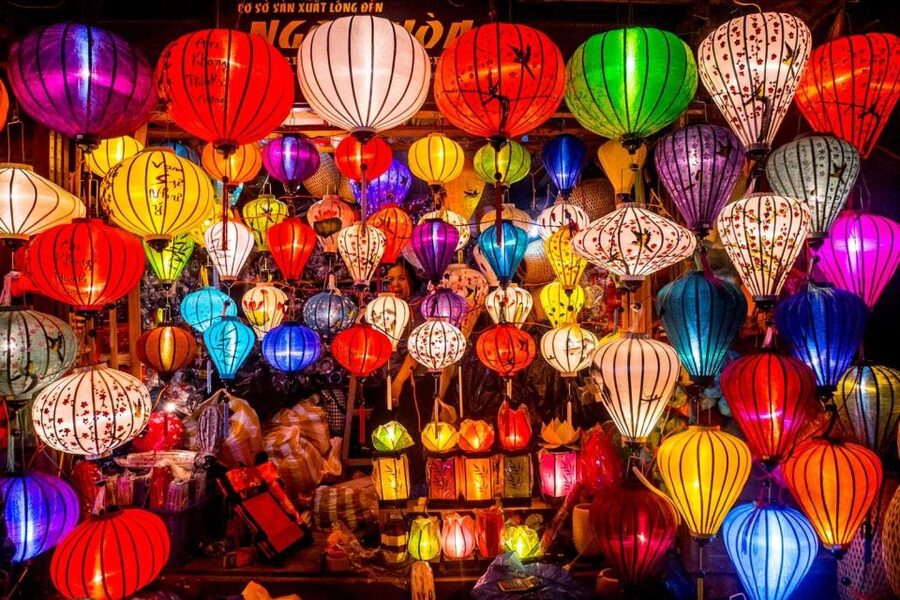 Luxury Half-Day Tour of Hoi An Ancient Town - Starting beside the Thu Bon River