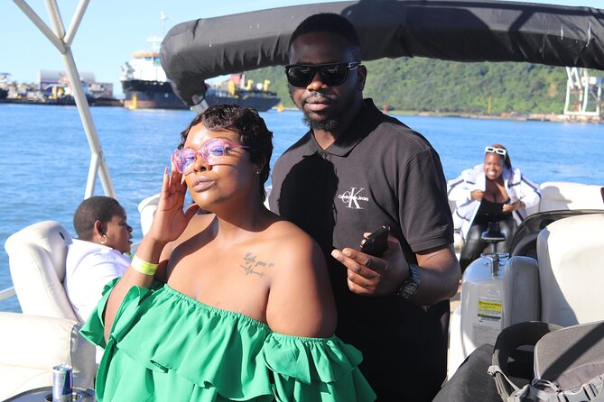 Luxury Harbour Ocean Boat Cruise - Comfort, music, and the feel of the ride