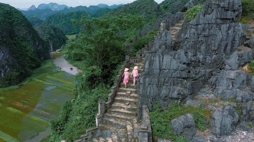 Luxury Limousine Tour: Hoa Lu, Trang An/Tam Coc & Mua Cave - What to pack and what to wear